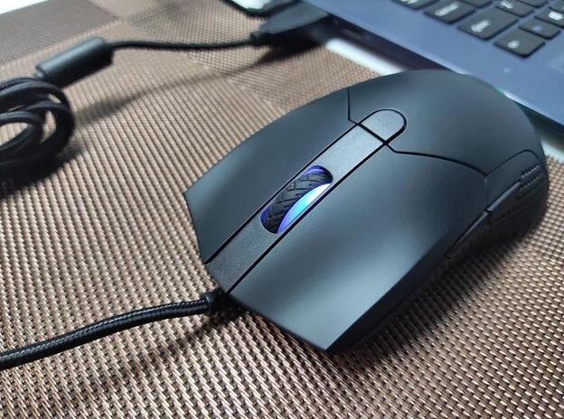 电脑鼠标上的按键灵敏度的调整方法