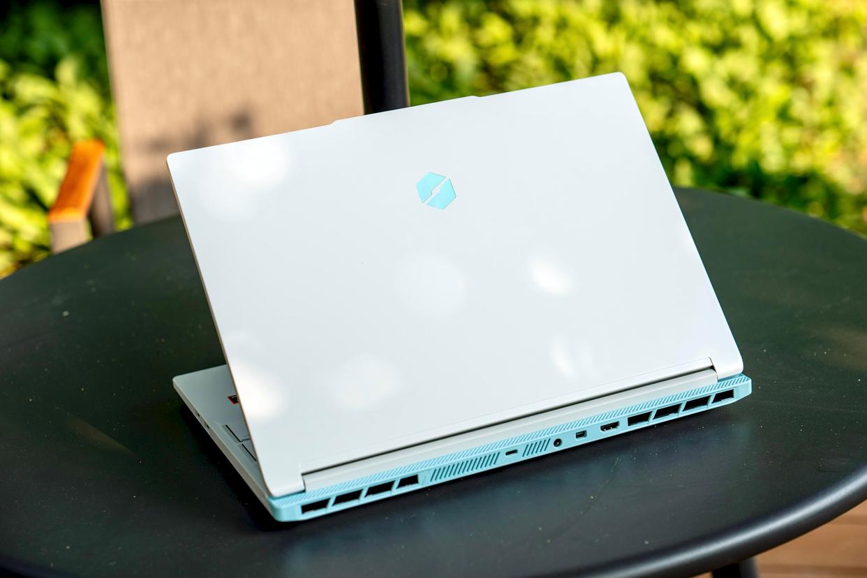 机械革命蛟龙16Z Pro笔记本评测 R9-8940HX 5070售8999元