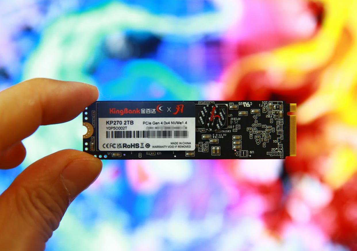 金百达KP270 2TB 固态硬盘评测 2G独立缓存！
